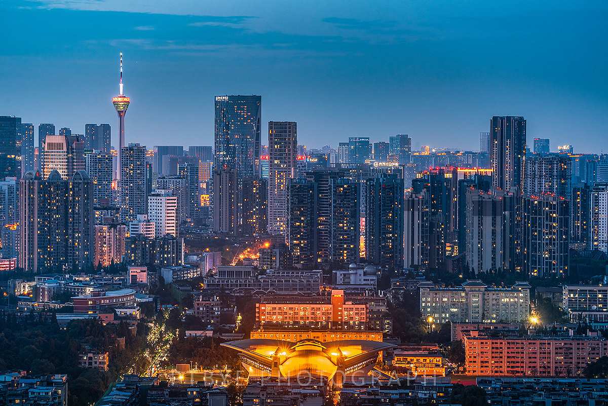 8月蓉城，雪山与穿月（图ZMjY5Nzk2OTQw） - 风光摄影 - 站酷设计师Ptbye原创素材 - 站酷ZCOOL