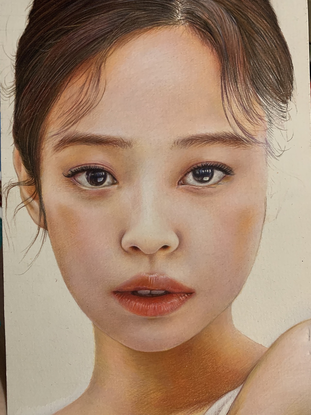 JENNIE 彩铅（图ZMjIzMzA3MTM2） - 绘画 - 站酷设计师宝珍BZ原创素材 - 站酷ZCOOL