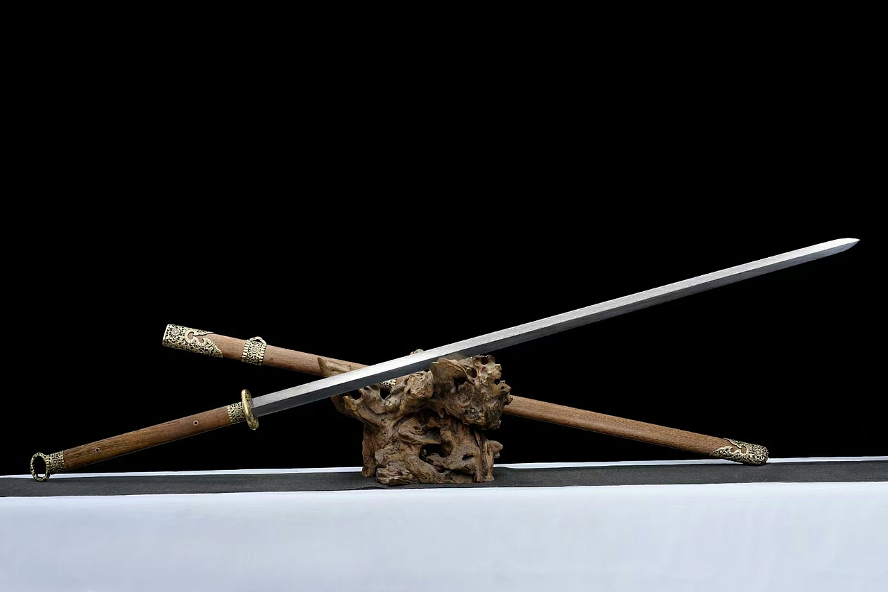 新款设计 双手武学苗家剑 加特长