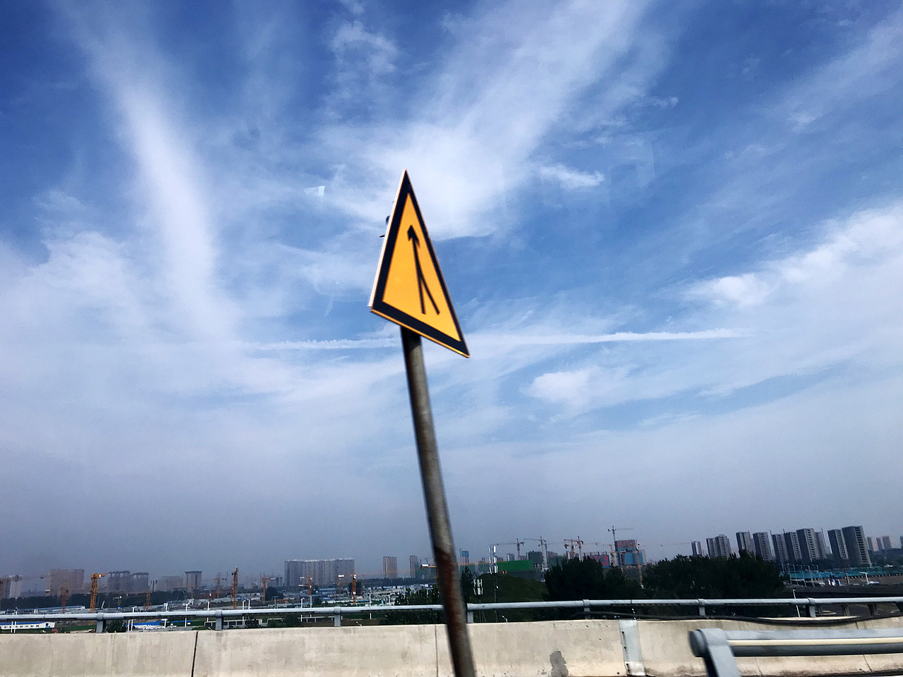 蓝天看的心情舒畅