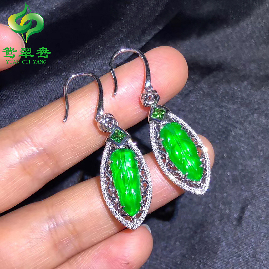 鸳翠鸯珠宝—【翡翠耳饰｜枝叶繁茂｜生机勃勃】—（图ZMjA3NzE5ODA4） - 首饰设计 - 站酷设计师鸳翠鸯珠宝原创素材 - 站酷ZCOOL