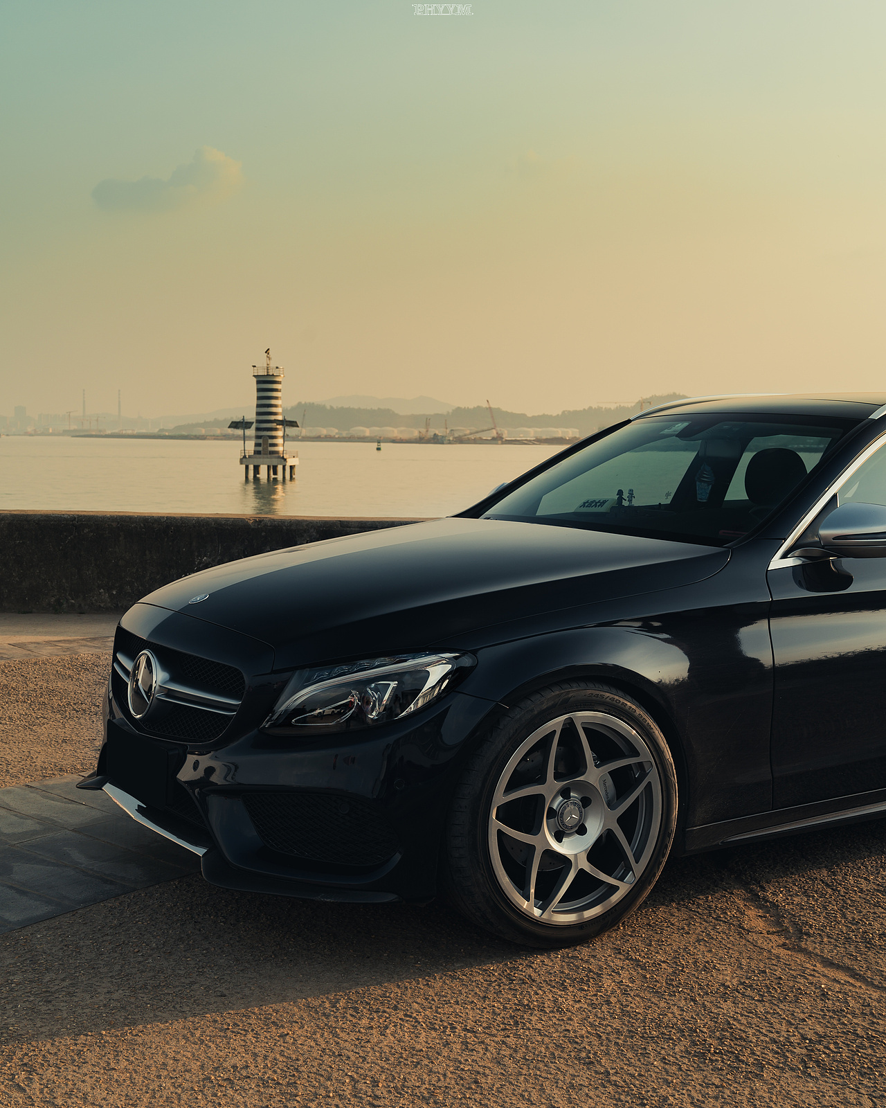 奔驰c200 旅行车 瓦罐