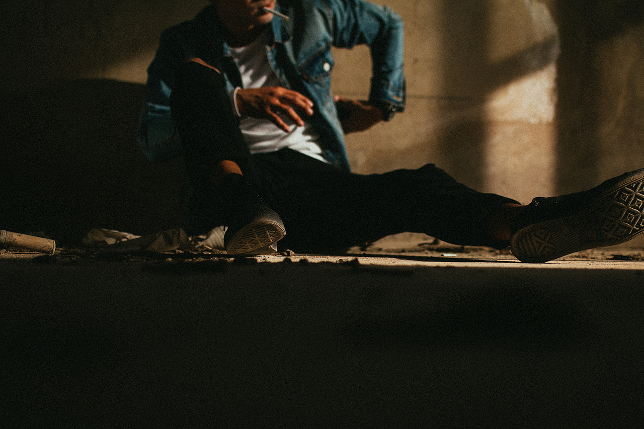 「Fall into ruins」（图ZNzg0Nzg0NTI=） - 人像摄影 - 站酷设计师洛柒losseven原创素材 - 站酷ZCOOL