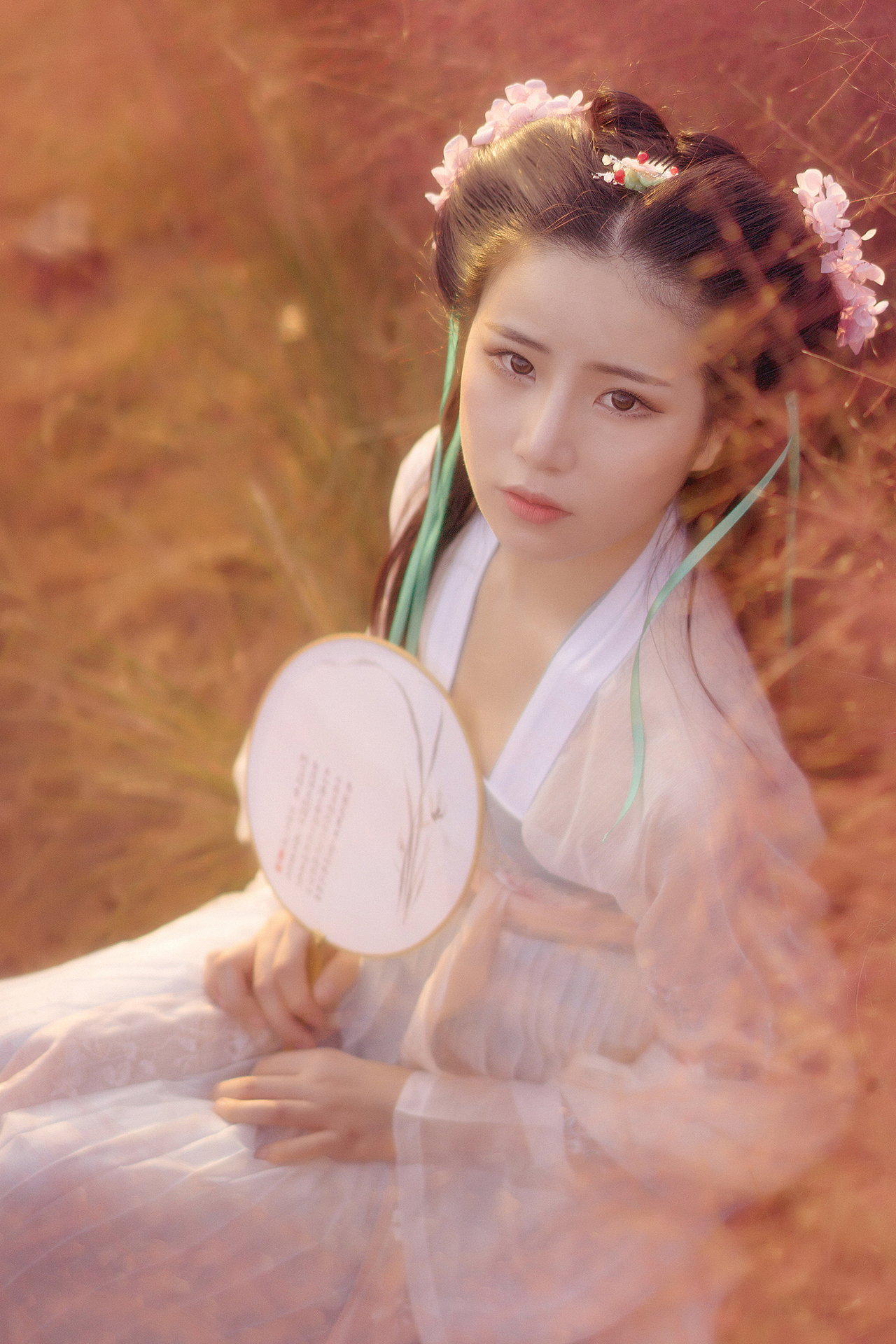 粉黛乱子草（图ZOTcwNDgxMTY=） - 人像摄影 - 站酷设计师达达荙荙荙原创素材 - 站酷ZCOOL