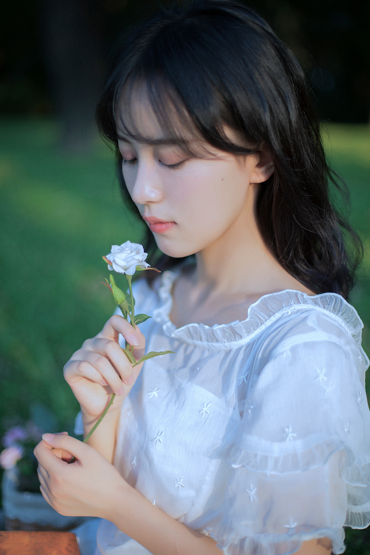 浪漫少女写真（图ZMTgxMzI5MTg0） - 人像摄影 - 站酷设计师花海里的猫原创素材 - 站酷ZCOOL