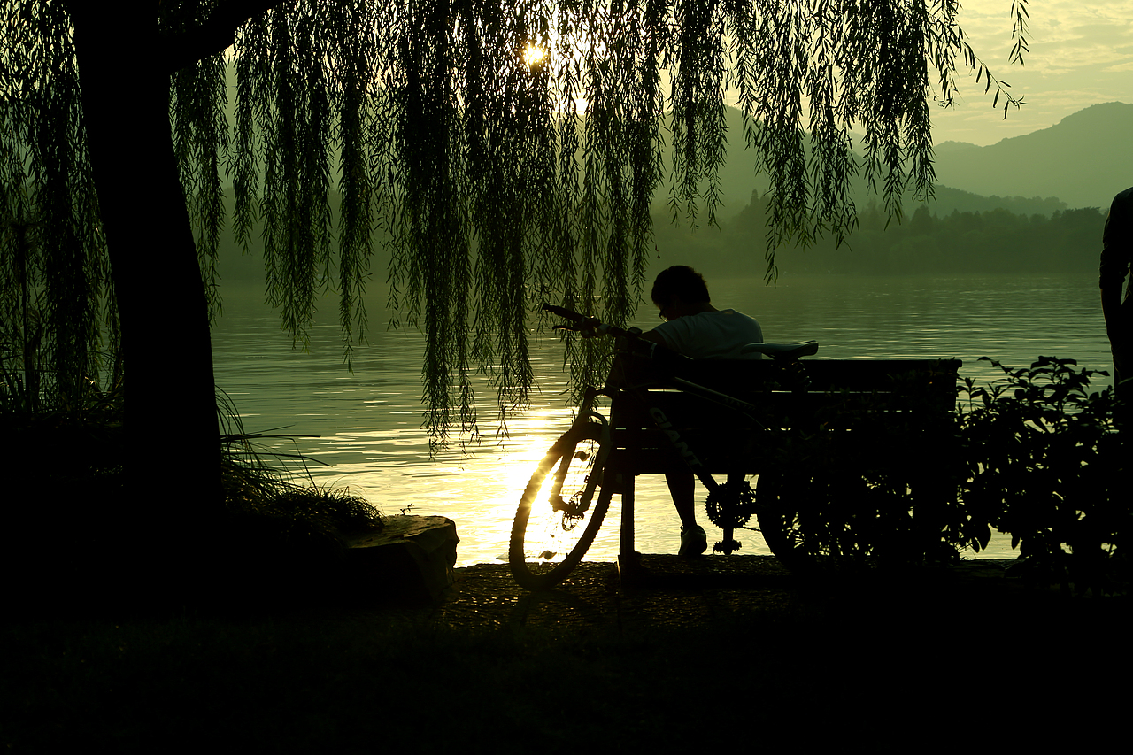 摄影 | 西湖三人行,必有逗比焉