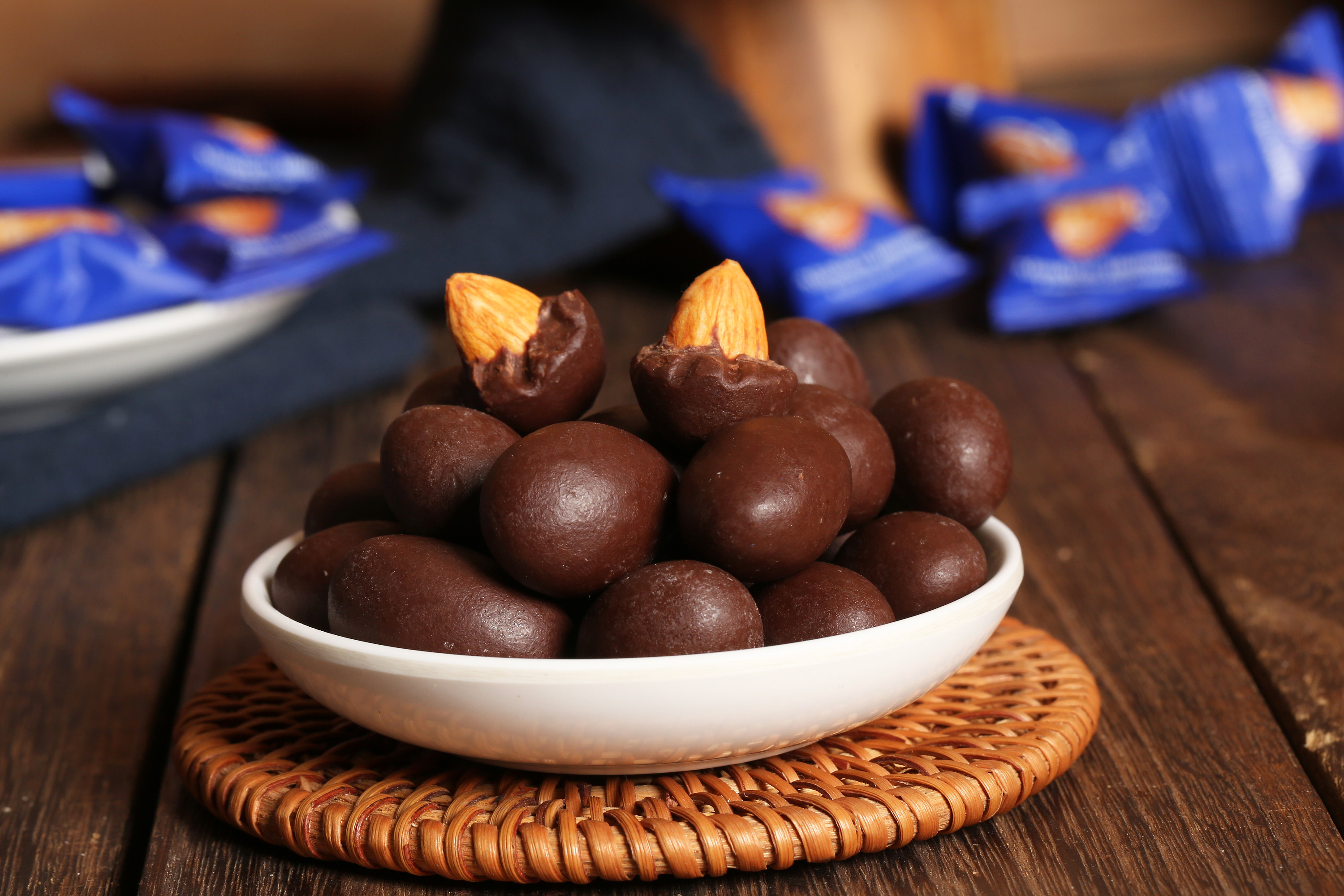 麦丽素巧克力拍摄 详情页