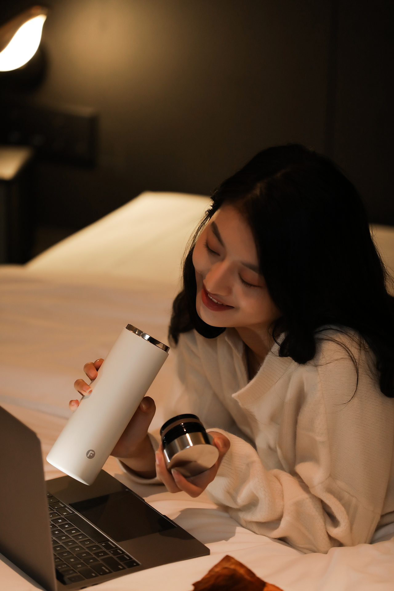 民宿场景 保温杯场景图拍摄