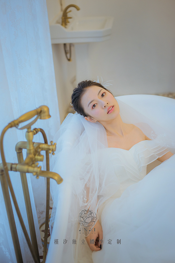 槿夕独立婚纱JINNCY设计单品：瞻云（图ZMTM3MTkwNTcy） - 正装/礼服 - 站酷设计师婚纱设计师槿夕原创素材 - 站酷ZCOOL