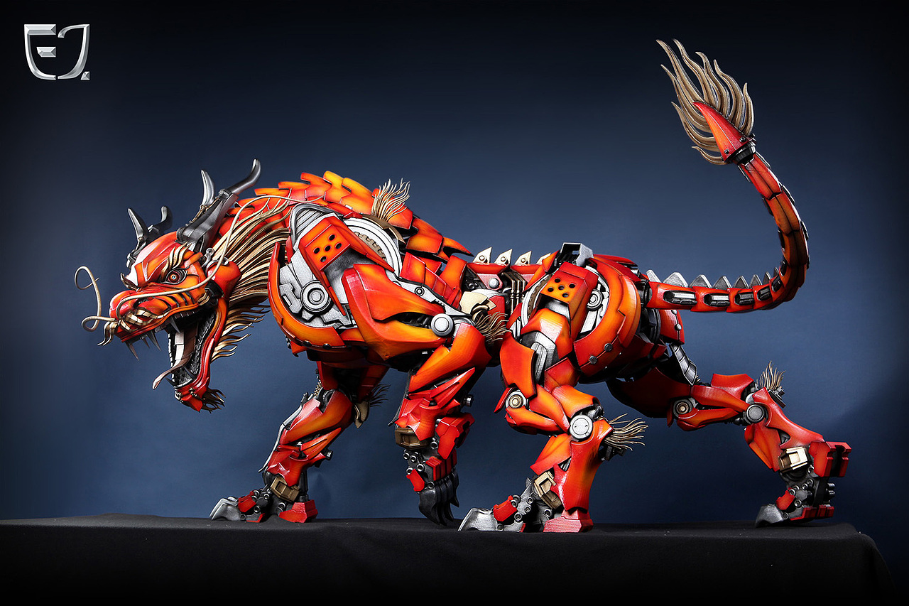 提炼神兽的形象特点,融汇于自己的理解,将传统瑞兽形象与丰富强烈的