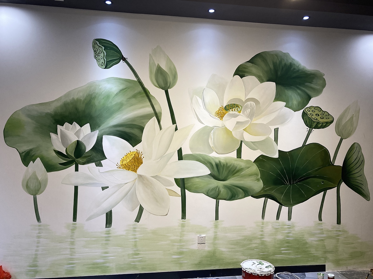 荷花墙绘 写实荷花手绘莲花墙体彩绘
