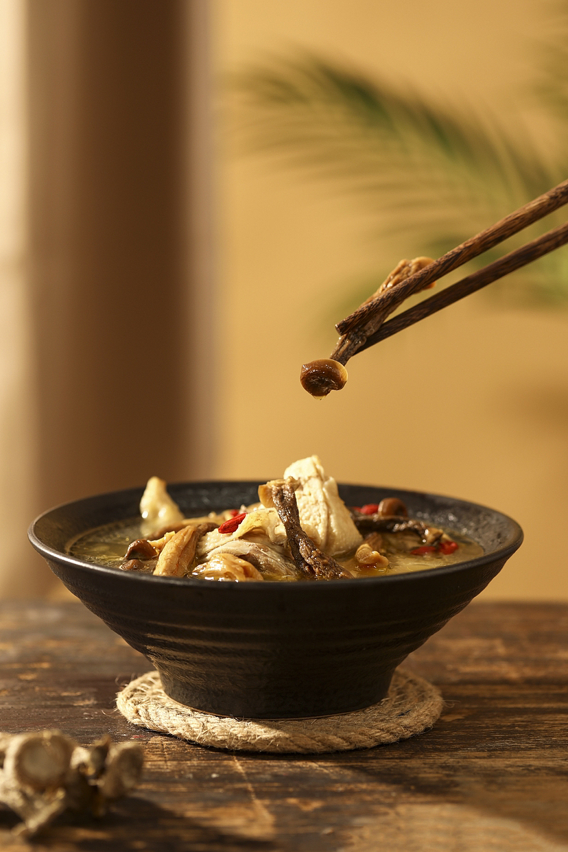 鹿茸菇鸡汤（图ZMzIxNjA2NTA0） - 美食摄影 - 站酷设计师摄影小波bo原创素材 - 站酷ZCOOL