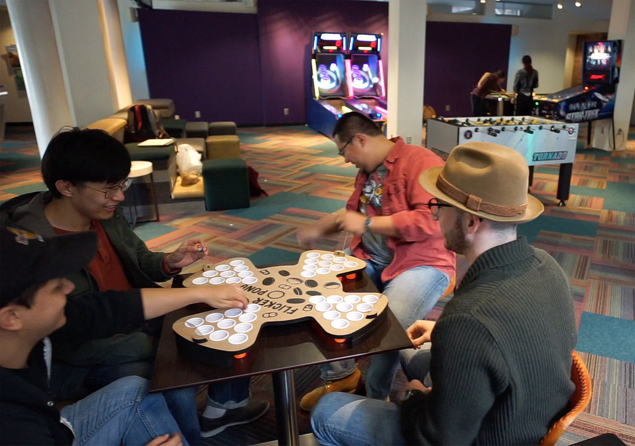 Flicker Pong酒桌游戏设计