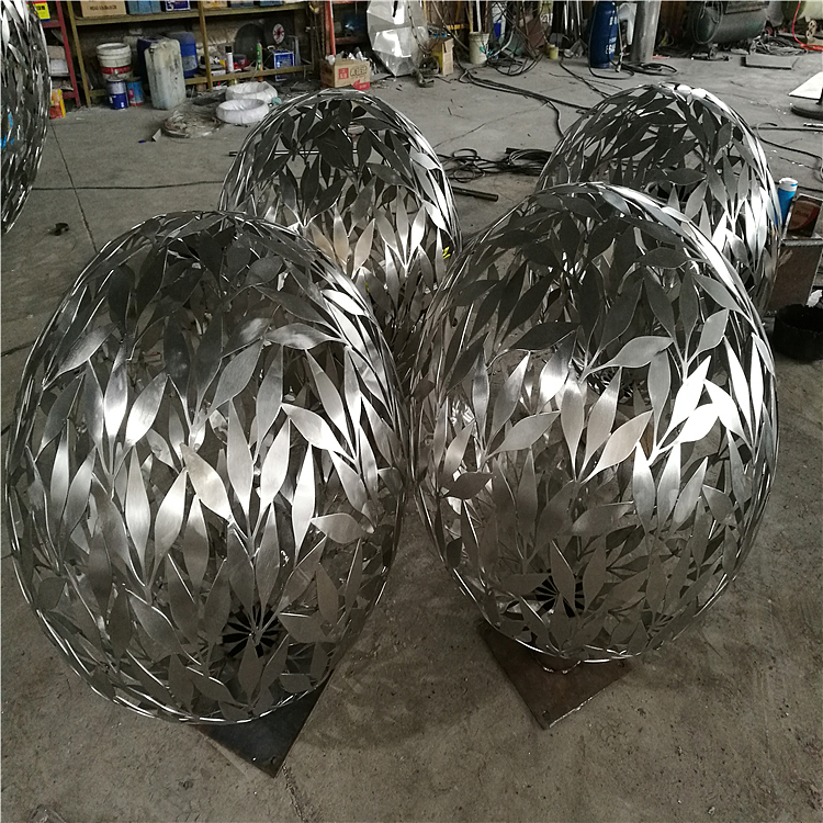 不锈钢镂空球雕塑 园林景观雕塑