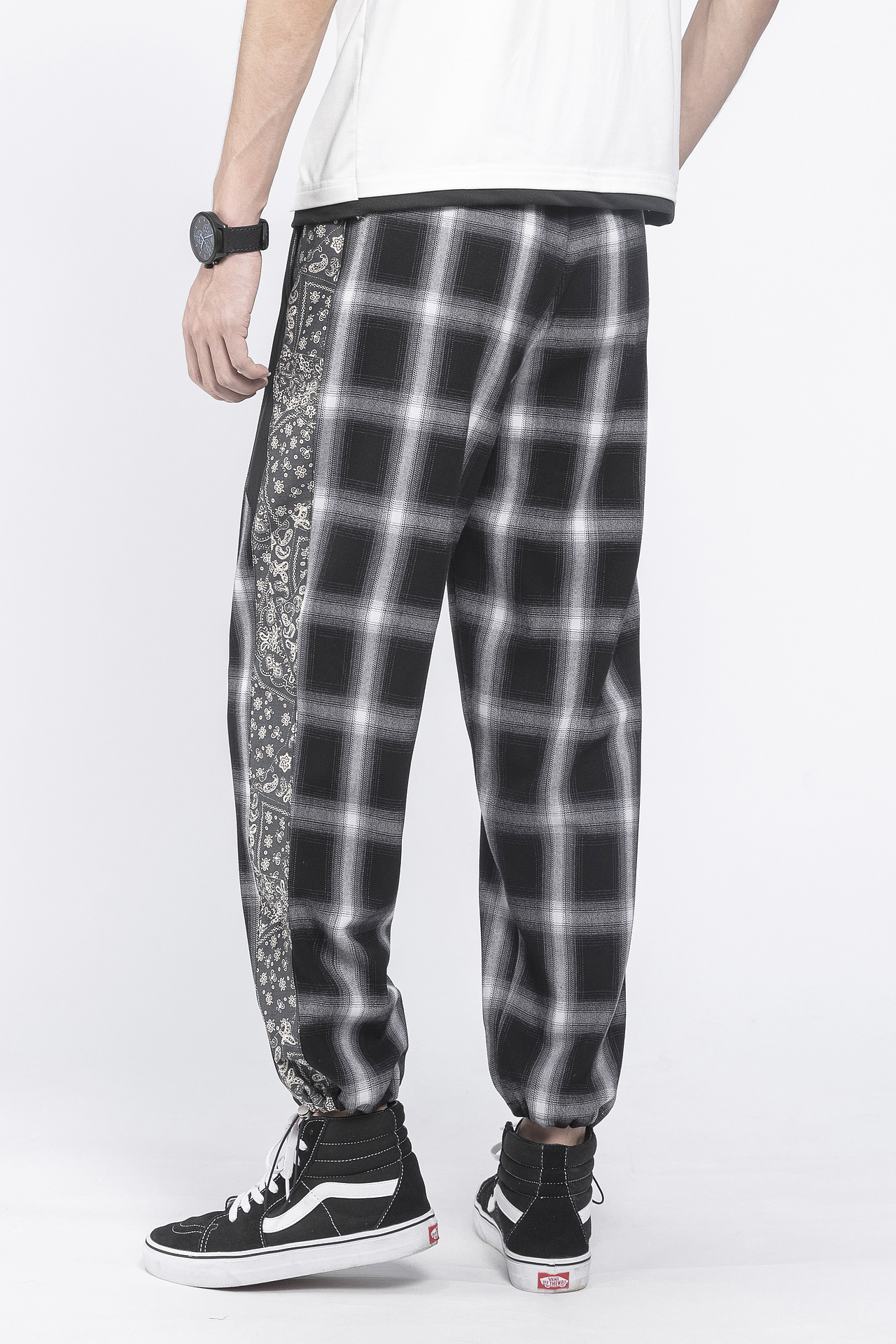 男裤拍摄：）（图ZMjYzNDY3Nzg0） - 产品摄影 - 站酷设计师長春Adionslee原创素材 - 站酷ZCOOL