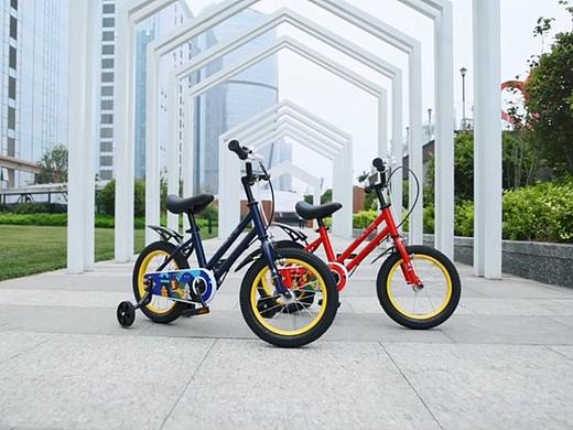 儿童自行车山地车模特视频