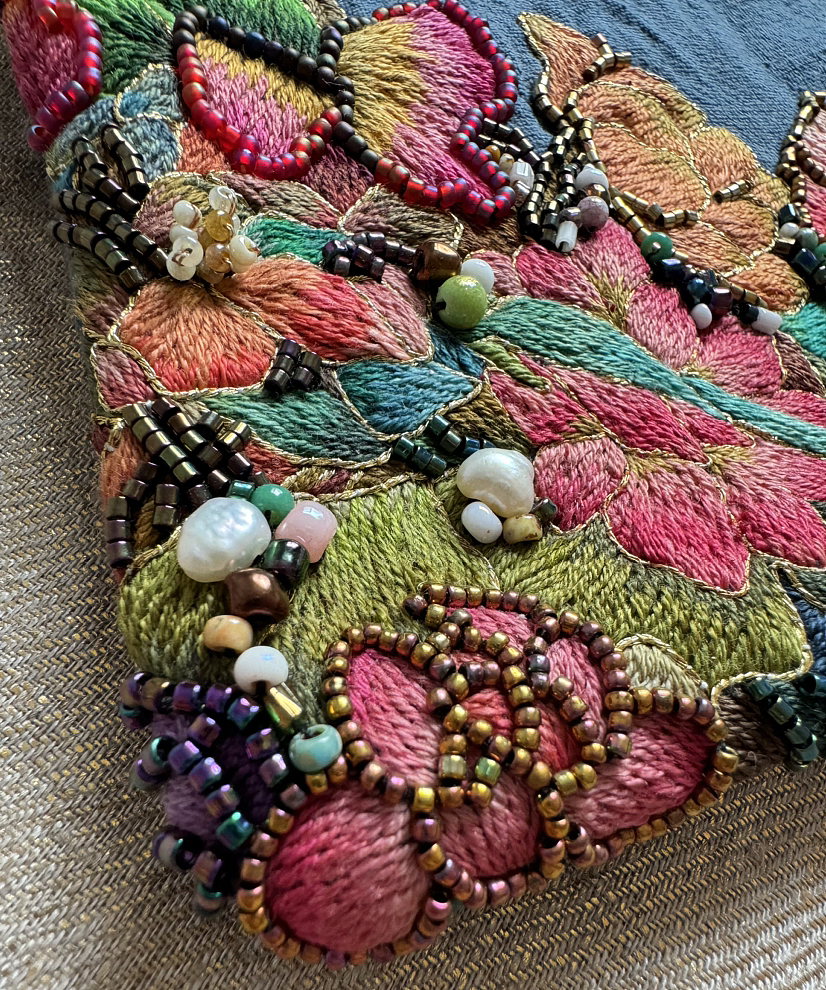 原创刺绣手工包包欧式刺绣