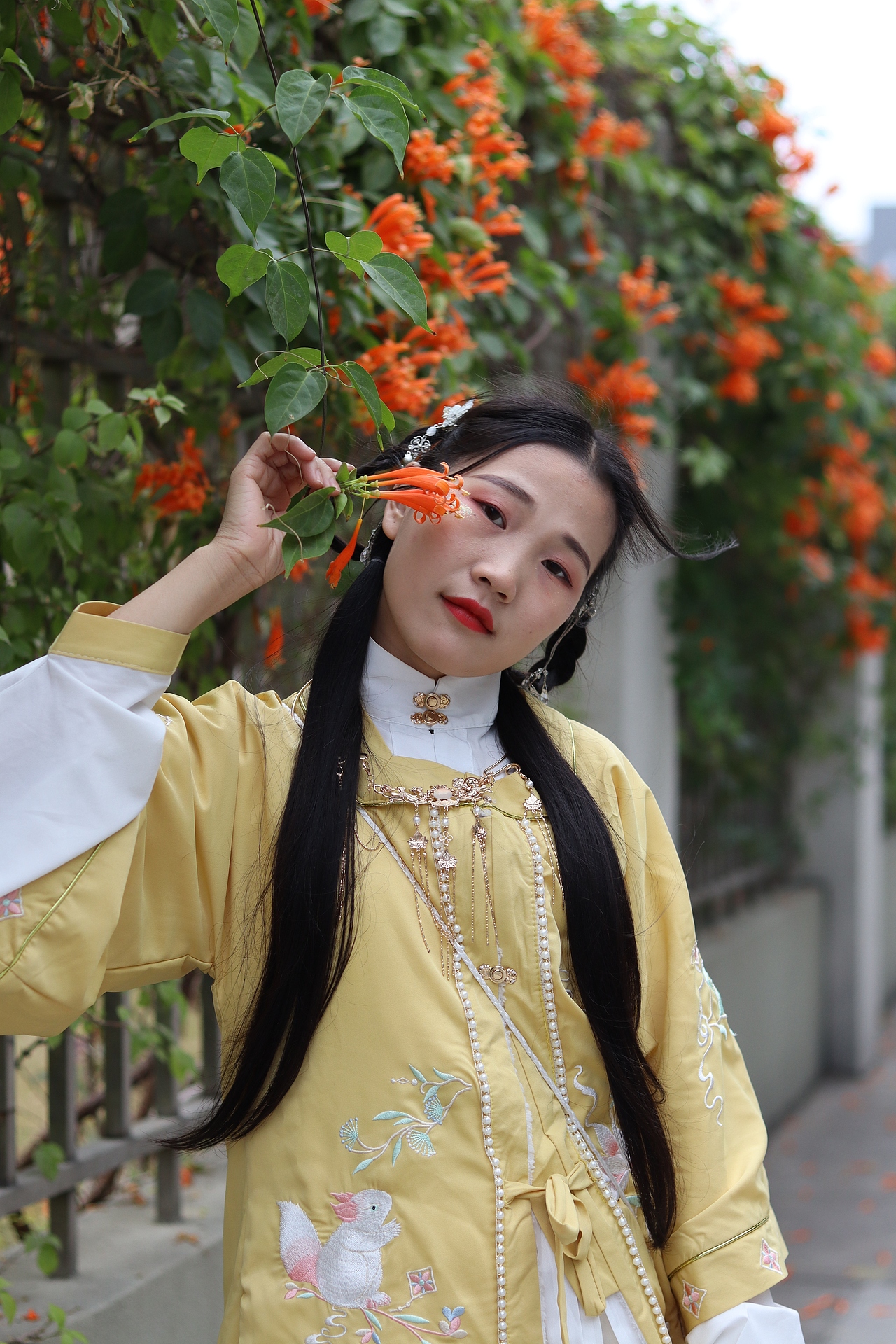 我爱这世间,世间不如你