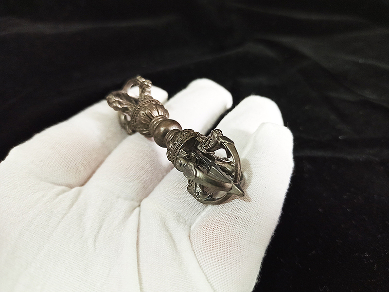 天铁陨铁制五股金刚杵