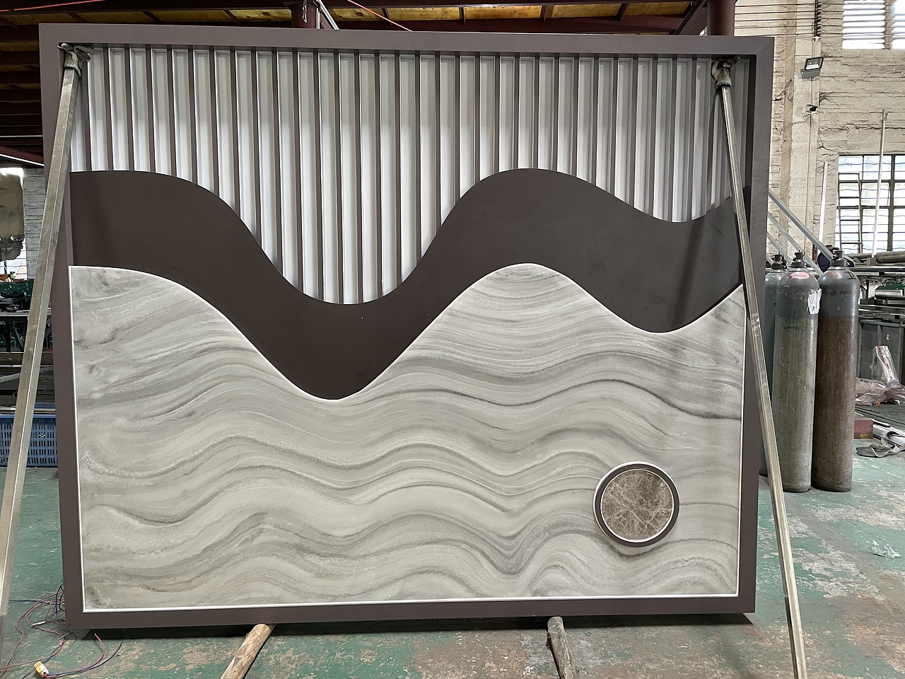 庭院园林不锈钢景墙 不锈钢透光石发光景墙案例