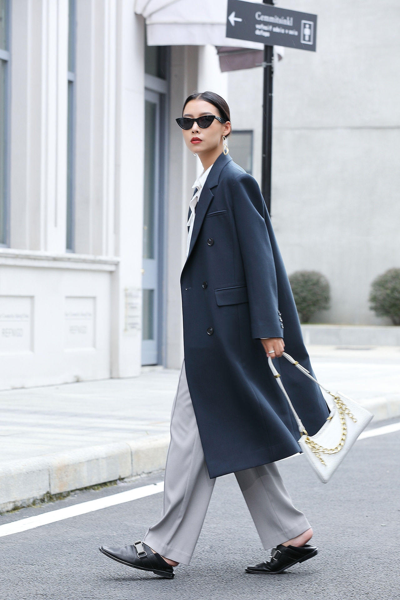 广州金也摄影｜中国模特女装秋冬款外套拍摄，电商淘宝（图ZMjY0MDc4MjM2） - 人像摄影 - 站酷设计师摄影师SamKing原创素材 - 站酷ZCOOL