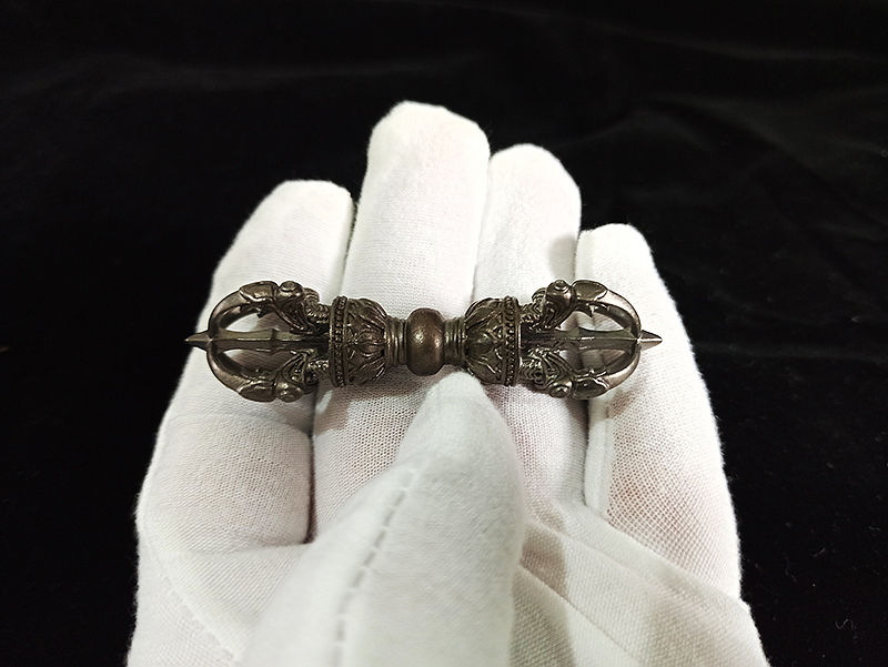 天铁陨铁制五股金刚杵