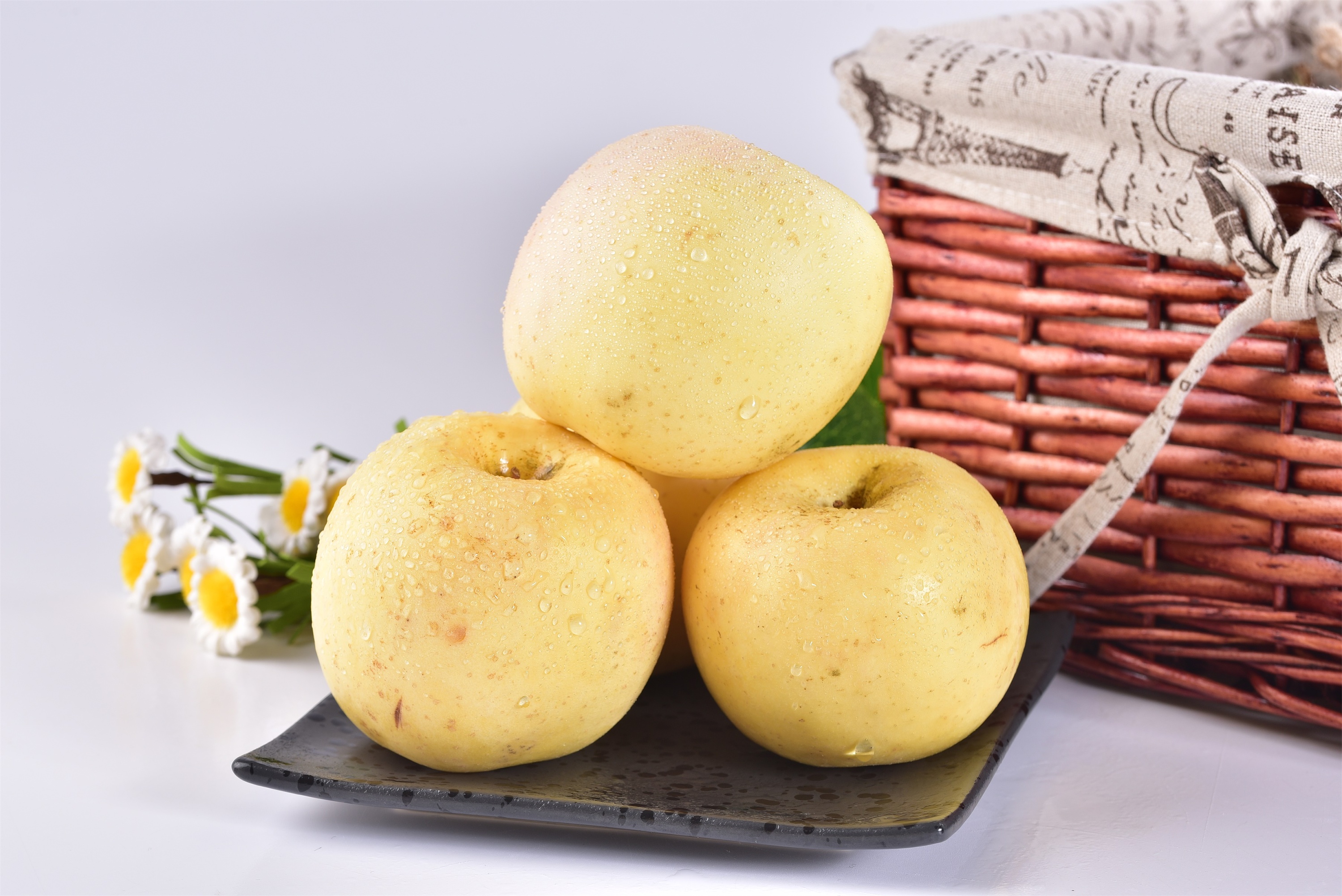 黄色富士苹果|摄影|静物|天使飞不走 - 原创作品 - 站酷 (zcool)