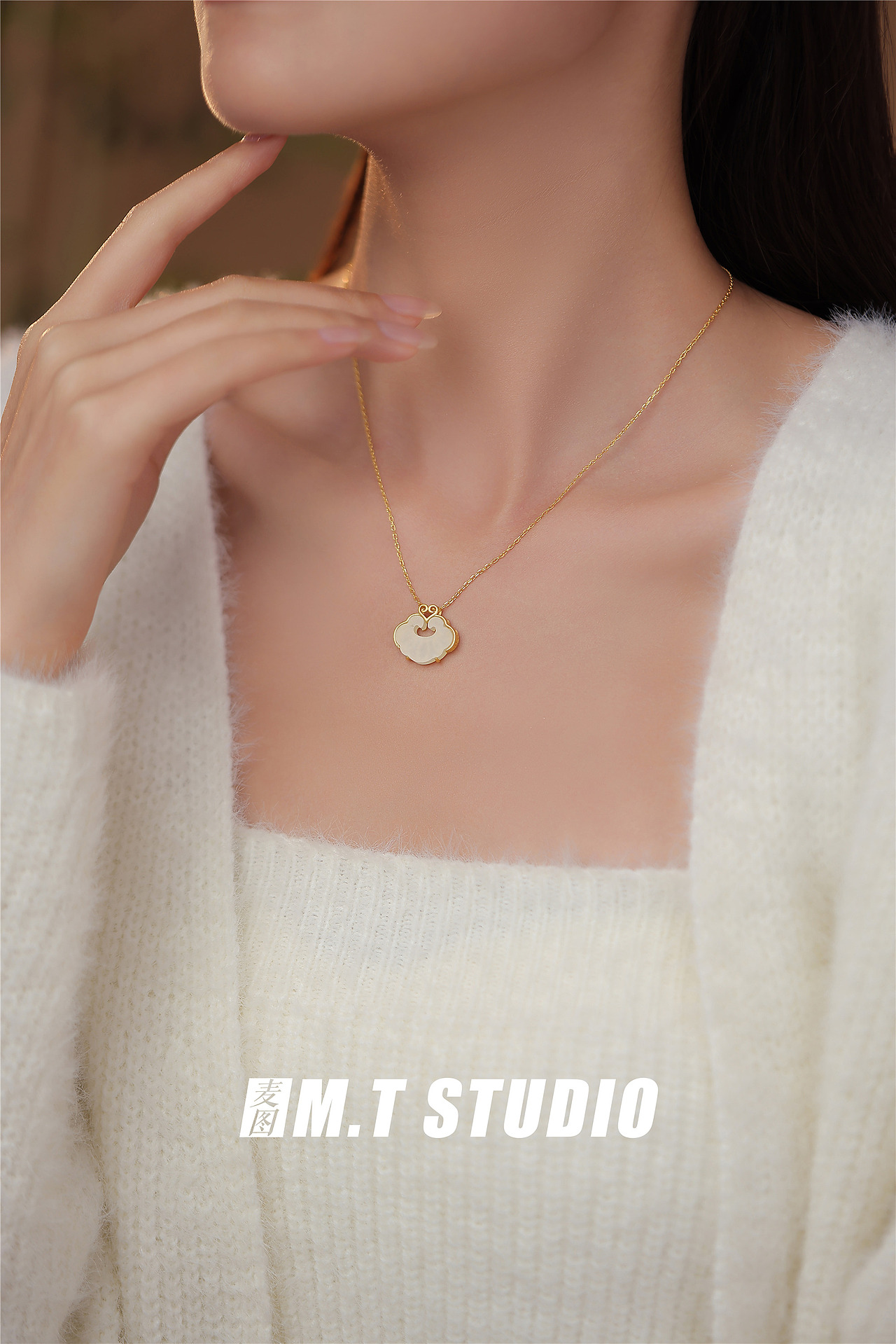 产品摄影 古风饰品无头风模特拍摄 小众饰品耳饰拍照（图ZMzU3NjU5MTQ0） - 产品摄影 - 站酷设计师义乌麦图摄影官网原创素材 - 站酷ZCOOL