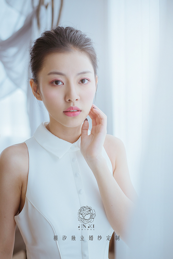 槿夕独立婚纱JINNCY设计单品:小赫本