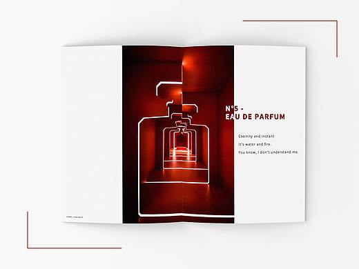 CHANEL红色热潮宣传册