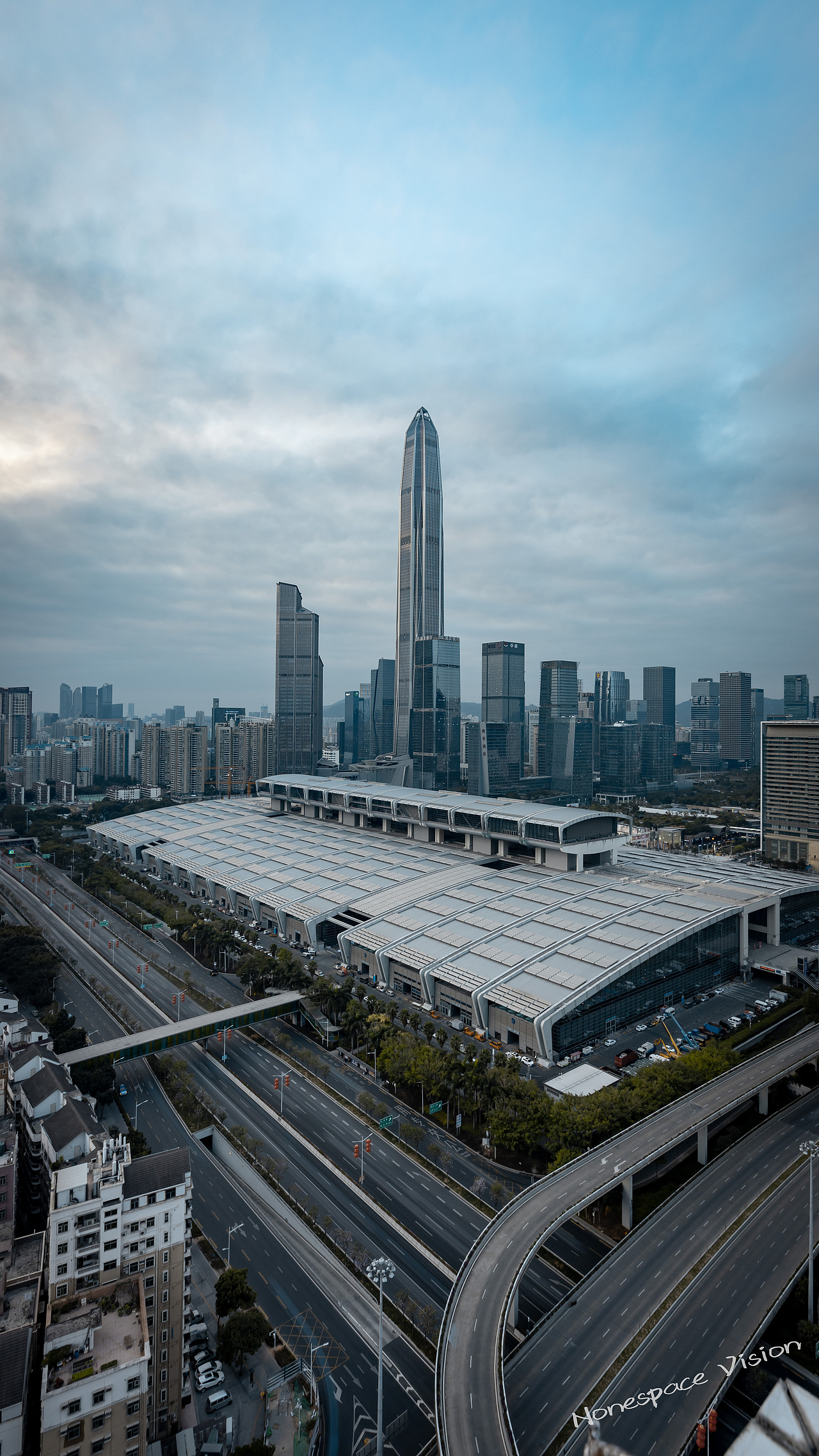 深圳平安大厦灯光秀（图ZMTk5MzQ0MjQ0） - 环境/建筑摄影 - 站酷设计师廖和乐原创素材 - 站酷ZCOOL