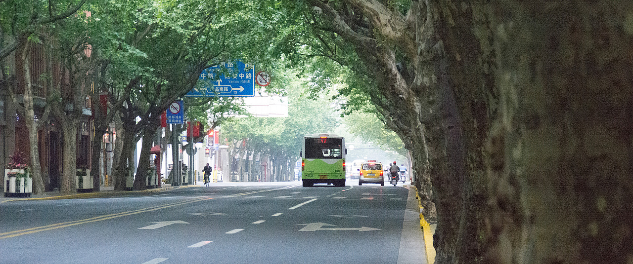 上海凌晨六点半（图ZMTM4MTgzNzI4） - 人文/纪实摄影 - 站酷设计师来来的Tekapo原创素材 - 站酷ZCOOL