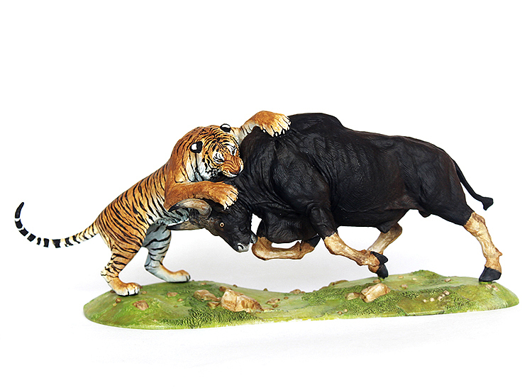 大飞gk系列孟虎扑食白肢野牛两种杰出动物相遇必将展开一场你s我活的