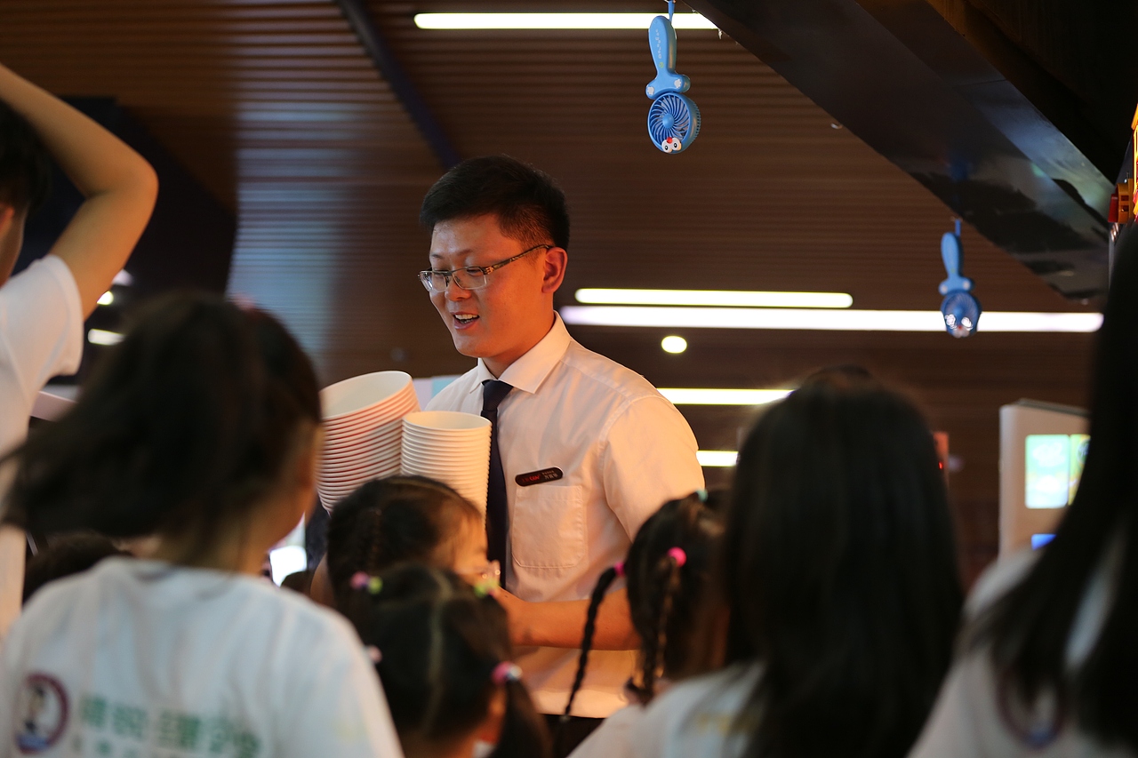 上影CGV足球管家亲子活动（一）（图ZMTE5NzI2NzQw） - 人像摄影 - 站酷设计师许大大大大大大原创素材 - 站酷ZCOOL