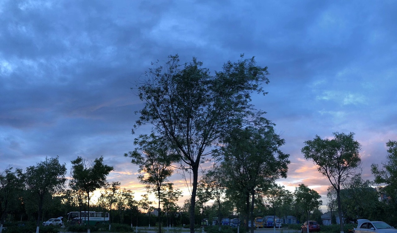 傍晚的落日余晖