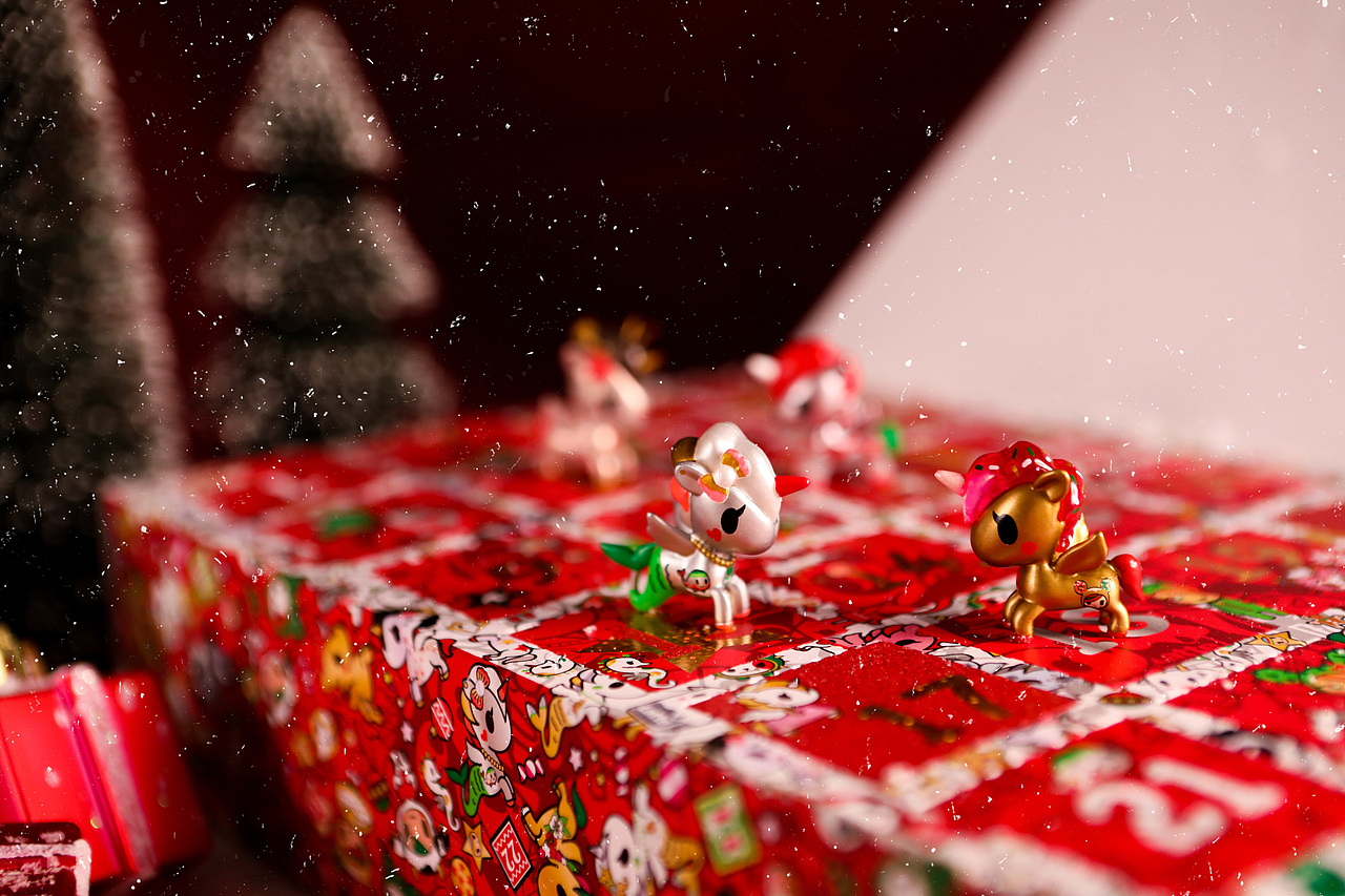 tokidoki圣诞礼盒系列（图ZMjgxNzU1NDAw） - 产品摄影 - 站酷设计师摄影师端端原创素材 - 站酷ZCOOL