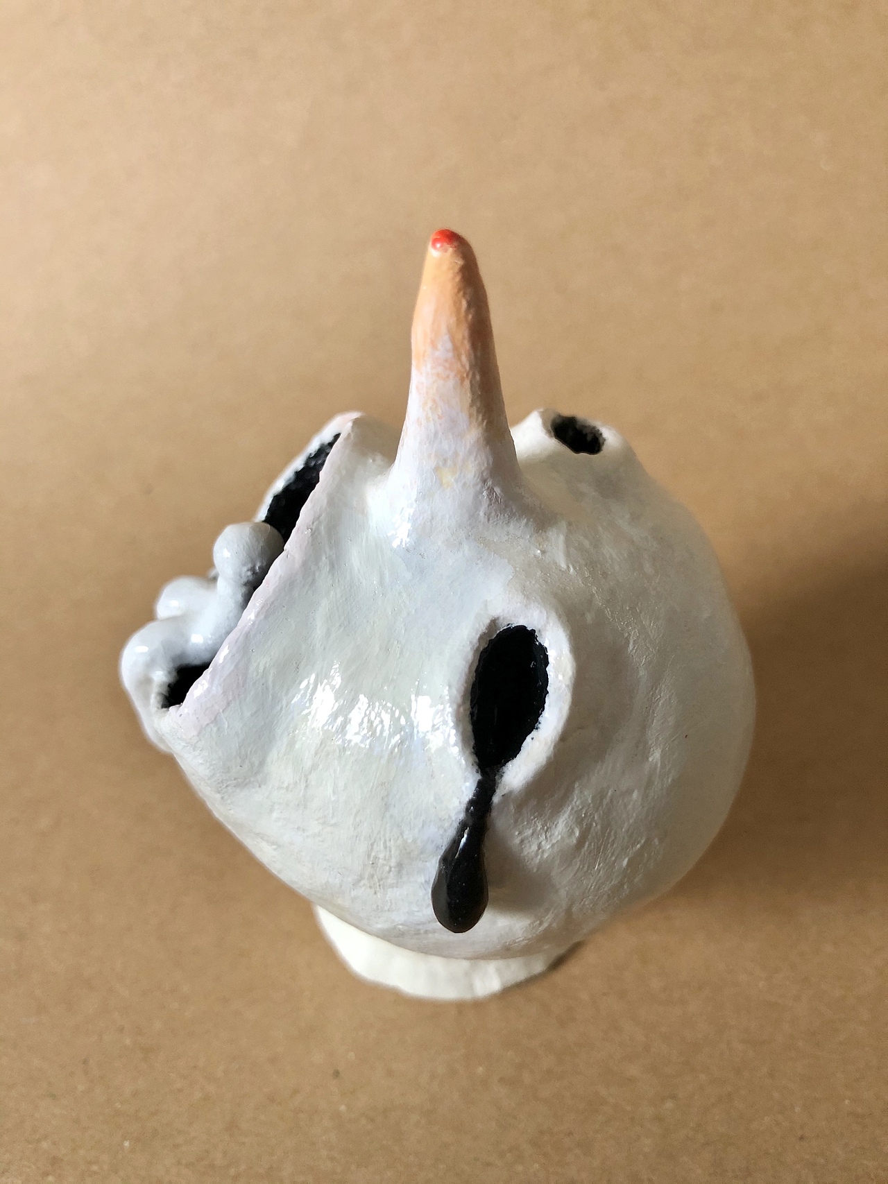 我坐在你呐喊的边缘