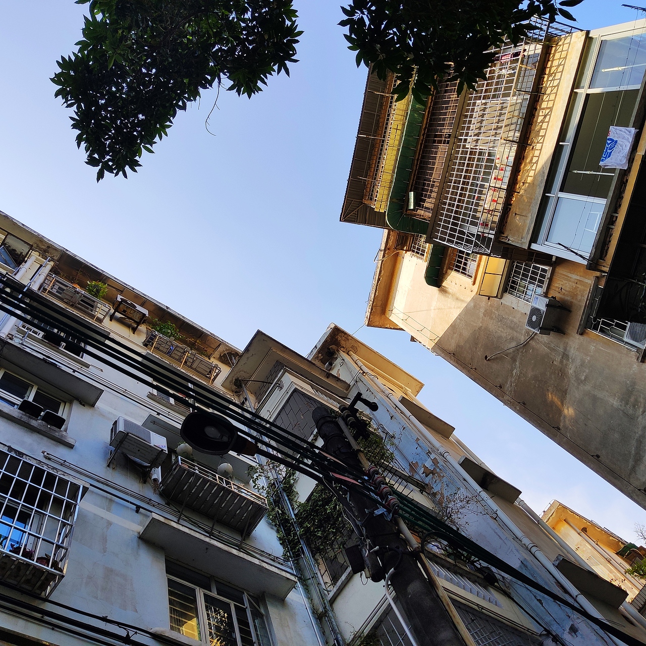 城市速写-广州-东山口-水彩写生（图ZMTkyODQ4MzQ0） - 绘画 - 站酷设计师画画的陈一丘原创素材 - 站酷ZCOOL