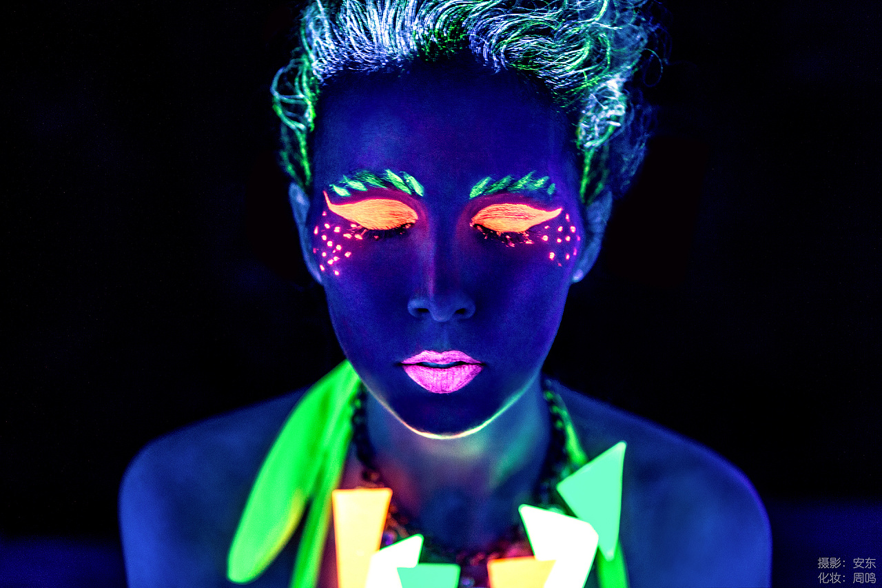 the night elves 荧光