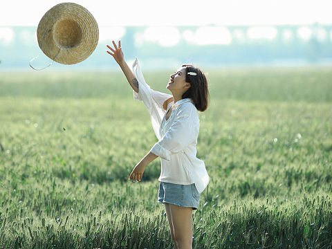 在麦田里感受夏日清凉🍃🌾
