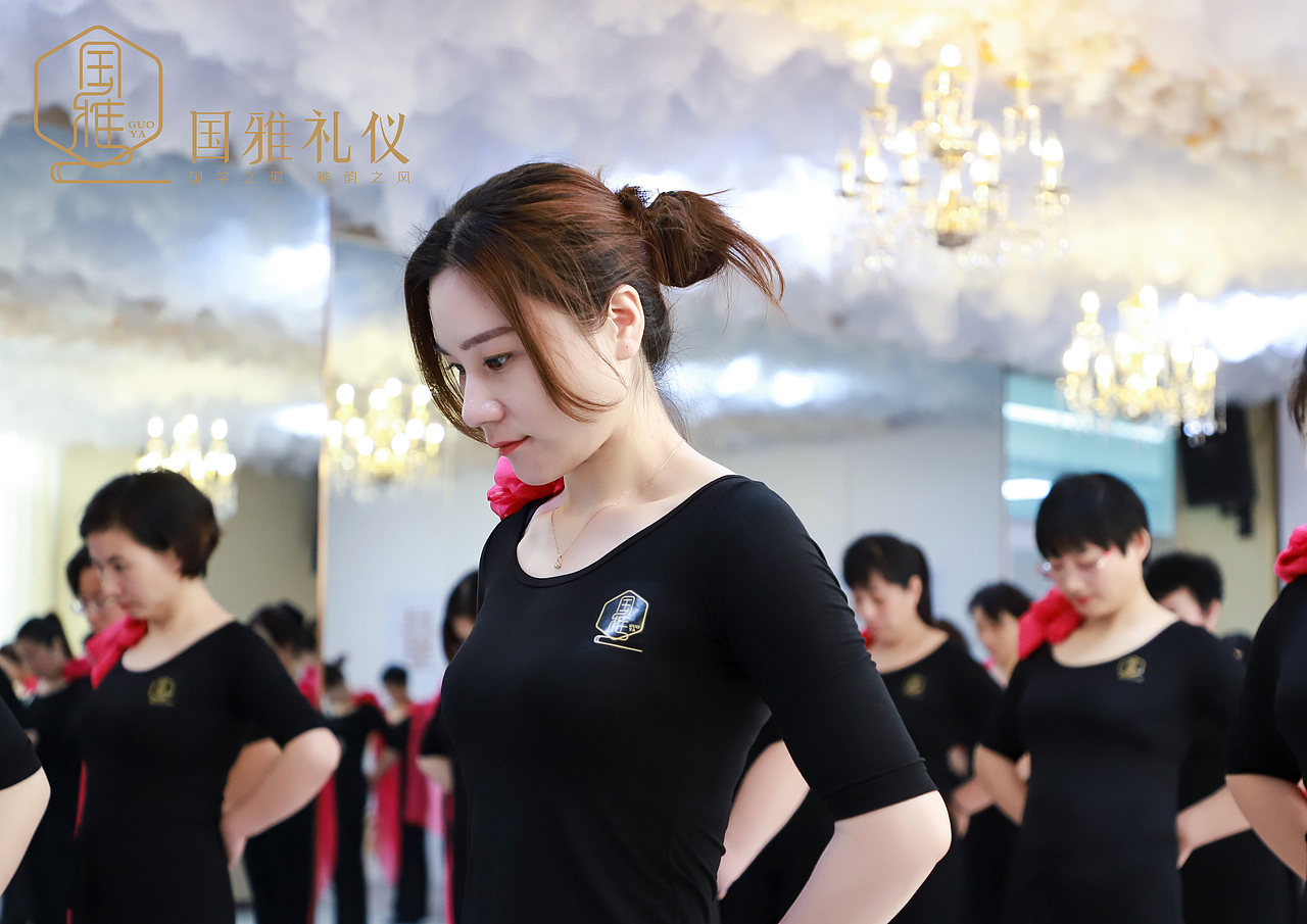 国雅礼仪27号+企业培训（图ZMjQyMzg2OTcy） - 人像摄影 - 站酷设计师国雅礼仪原创素材 - 站酷ZCOOL