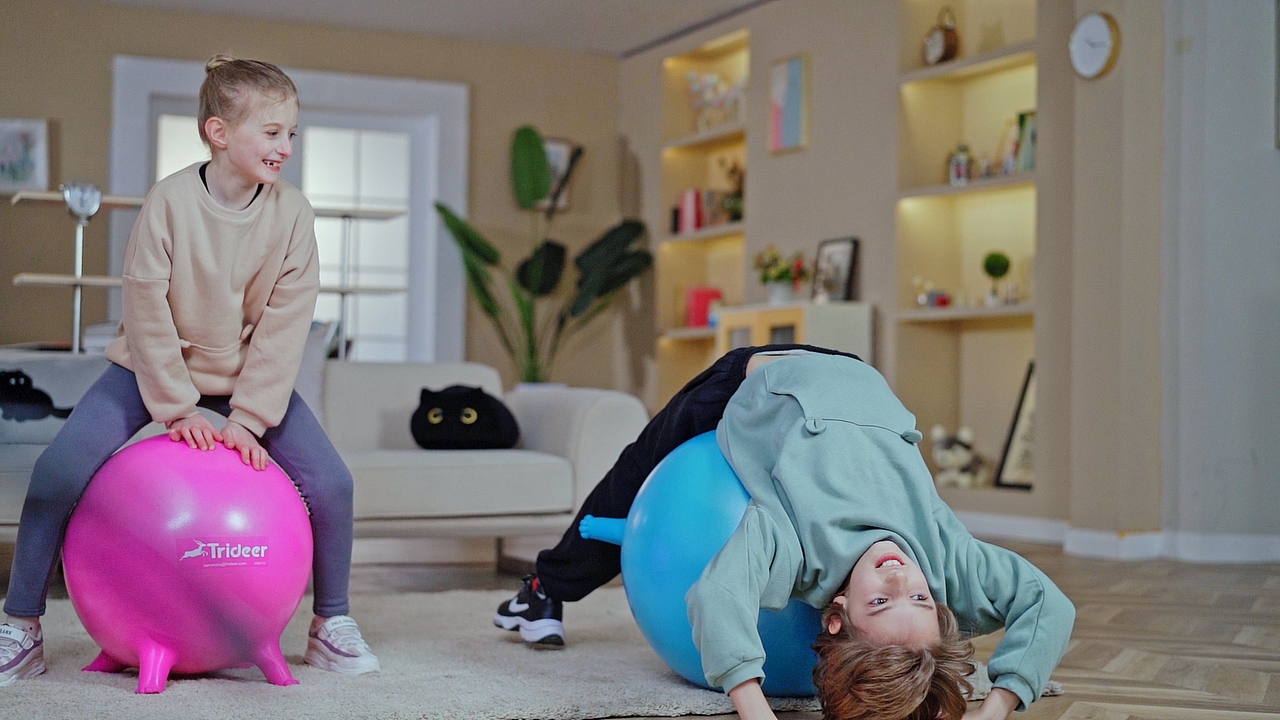 亚马逊视频拍摄 儿童玩具 儿童蹦蹦球