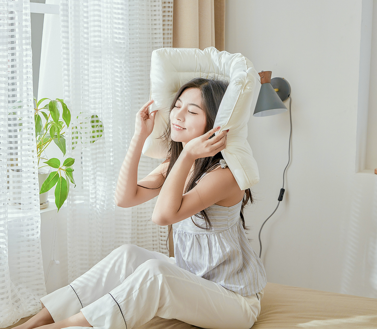 南通商业摄影 淘宝摄影 留象视觉 枕芯 模特