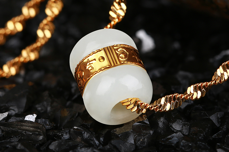 修图作品赏析（第二季）：奢侈品珠宝首饰商业修图赏析（图ZNDA0MTI2MjQ=） - 修图/后期 - 站酷设计师八久零原创素材 - 站酷ZCOOL