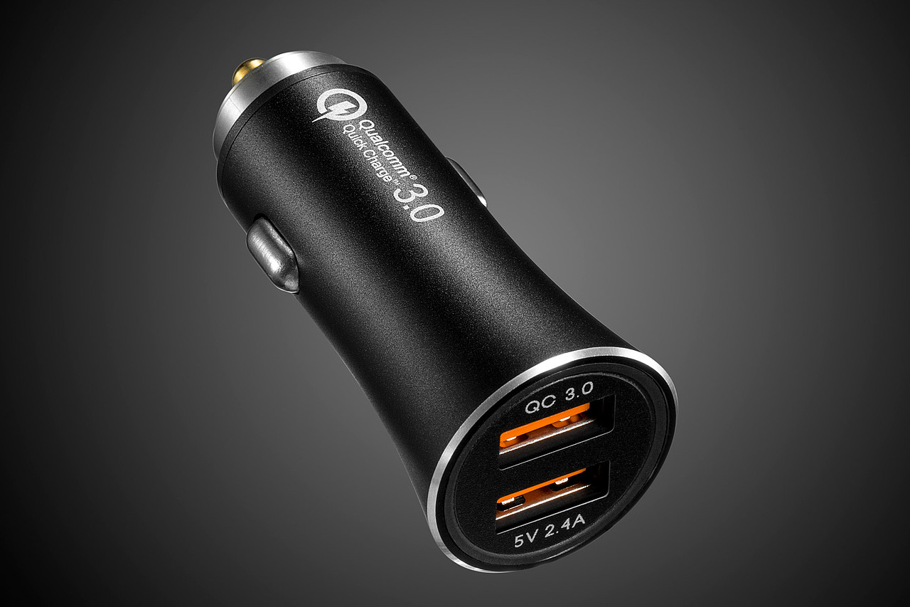 车载充电器拍摄