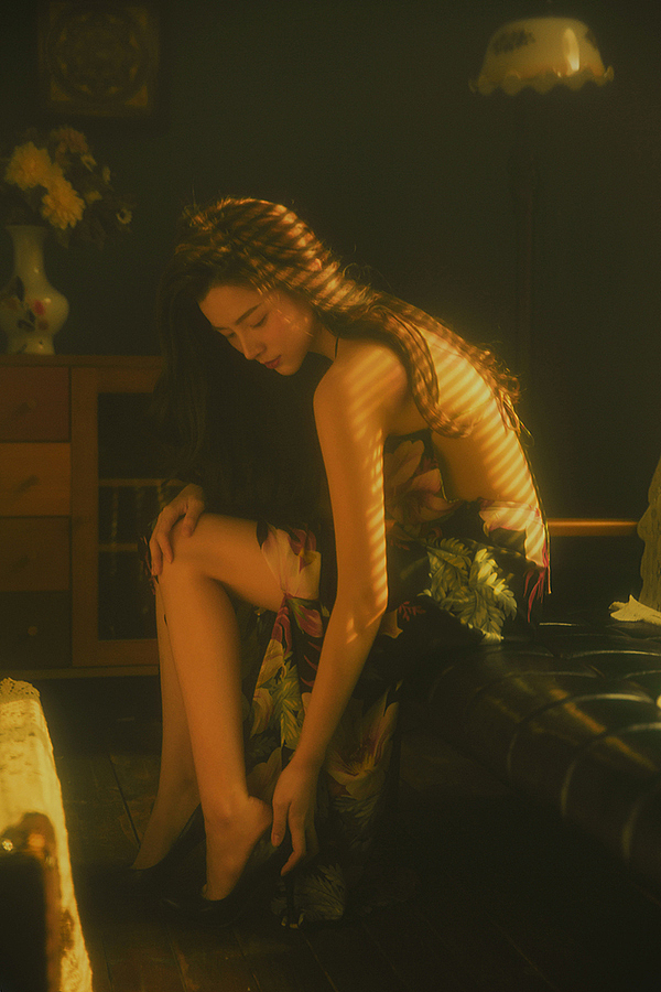 酒红色的心（图ZNDAzNTY0MzY=） - 人像摄影 - 站酷设计师姬卡原创素材 - 站酷ZCOOL
