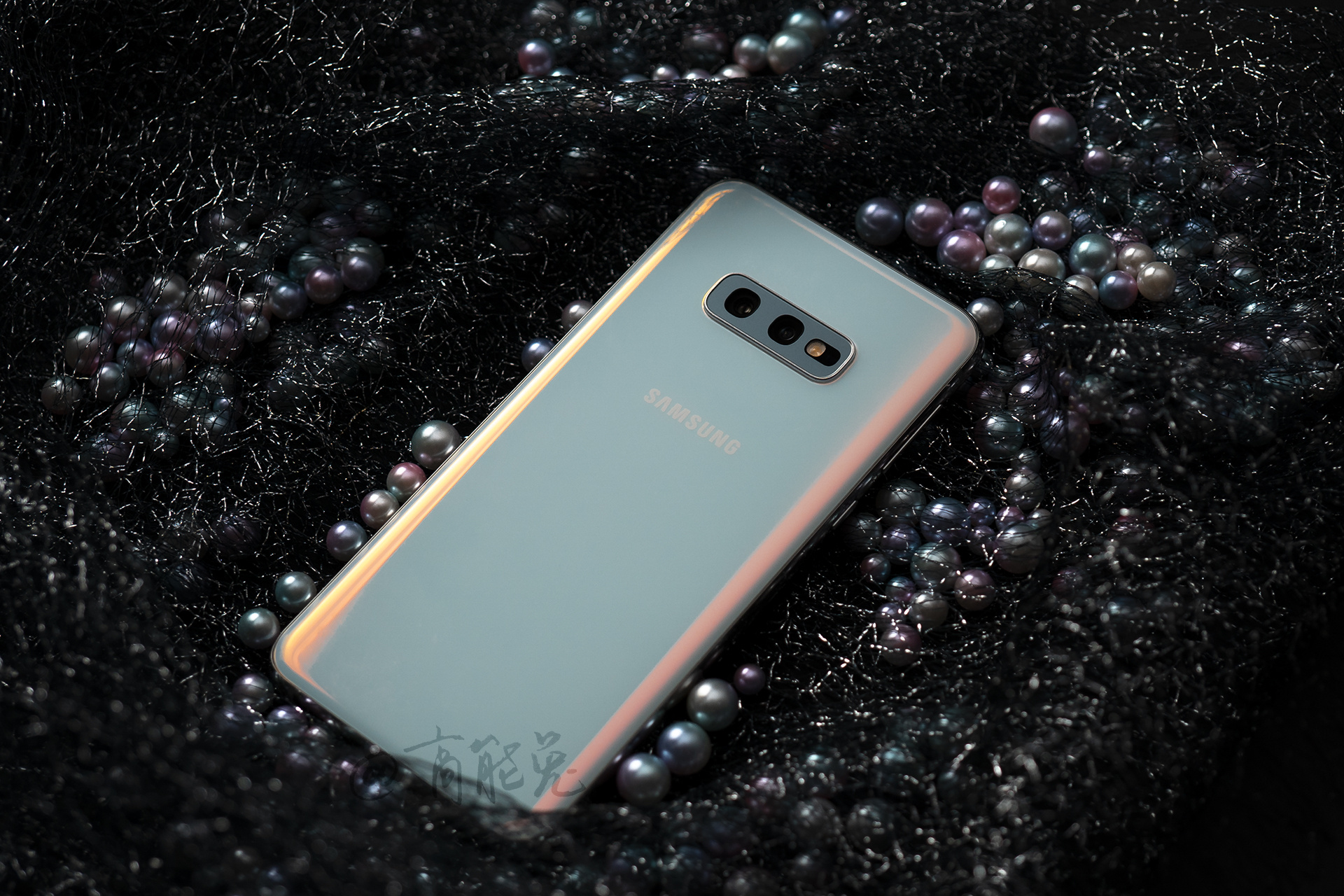 三星galaxy s10e 白色