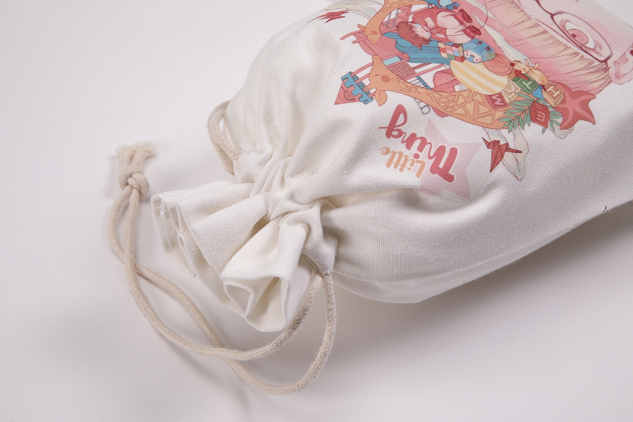 《Little Thing》（恋物）独立插画衍生品及毕设展示（图ZMTEzNjkwNDYw） - 其他 - 站酷设计师桔芊原创素材 - 站酷ZCOOL