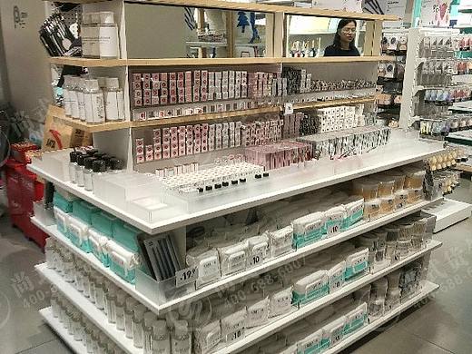 广州尚式货架诺米货架伶俐饰品货架实用性怎么样