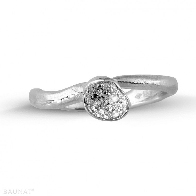 荷叶的另类珠宝作品展示